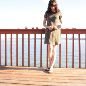 老师把学生带回家做爱视频大全
